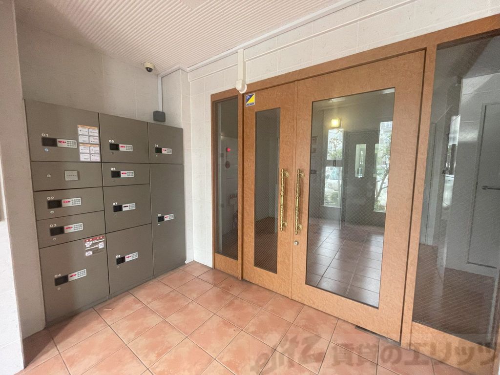 エントランス　エントランス