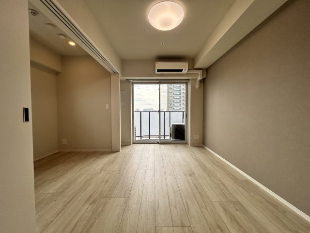 セキュリティ　こちらの居間で趣味の時間をお楽しみください