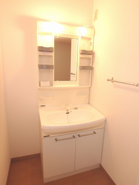 洗面設備　人気の独立洗面台☆