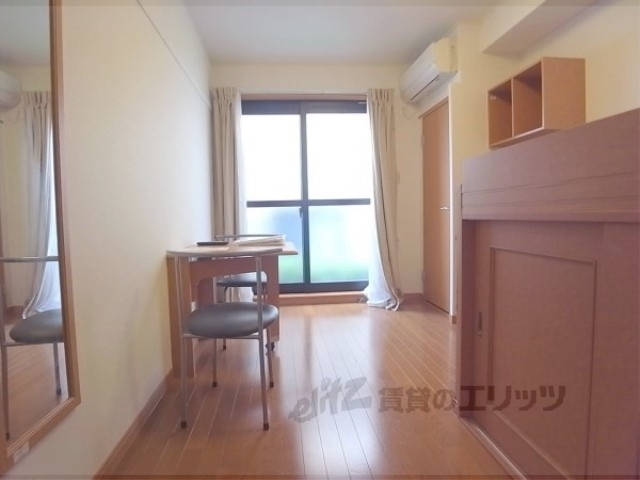 居室・リビング　洋室