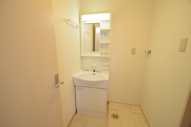 洗面設備　洗髪洗面化粧台☆朝シャンＯＫ！