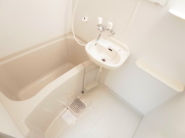 バス・シャワールーム　同仕様別部屋