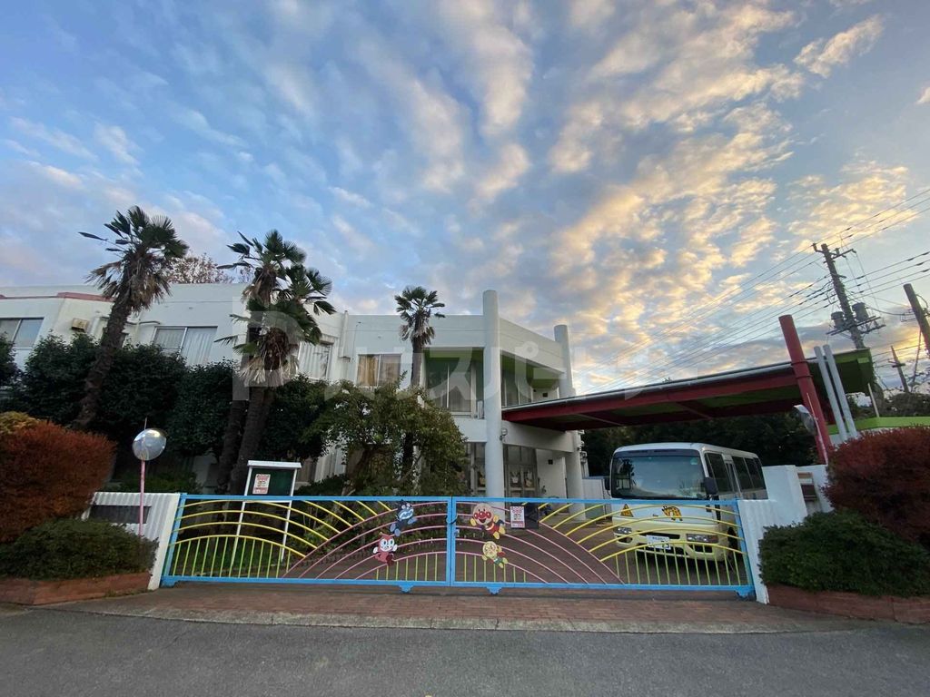 幼稚園・保育園　金ケ作幼稚園（幼稚園・保育園）まで880m