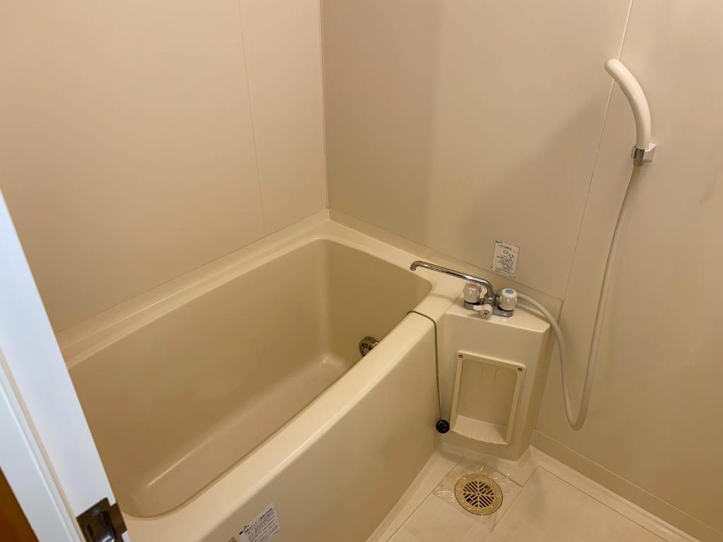 バス・シャワールーム　サンプロスミタニ