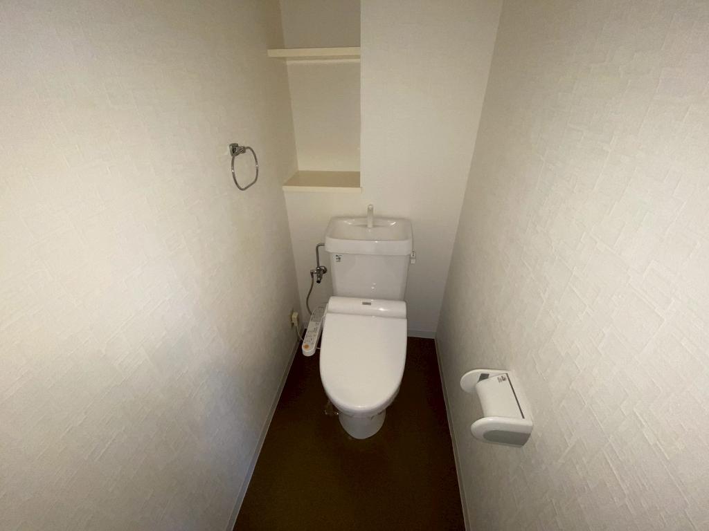 トイレ　サンプロスミタニ