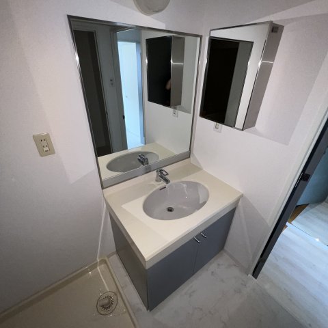 洗面設備　同仕様タイプです