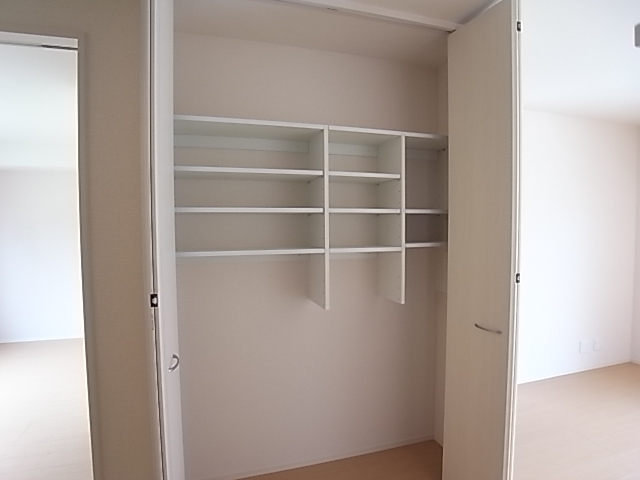 収納　未完成の為、写真は同メーカー類似物件です。