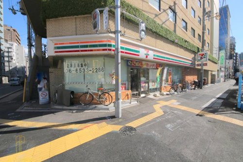 コンビニ　セブンイレブン 大阪立売堀1丁目店（コンビニ）まで554m