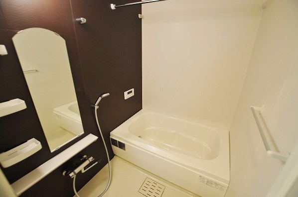 バス・シャワールーム　★追い焚き＆浴室乾燥機付き浴室★