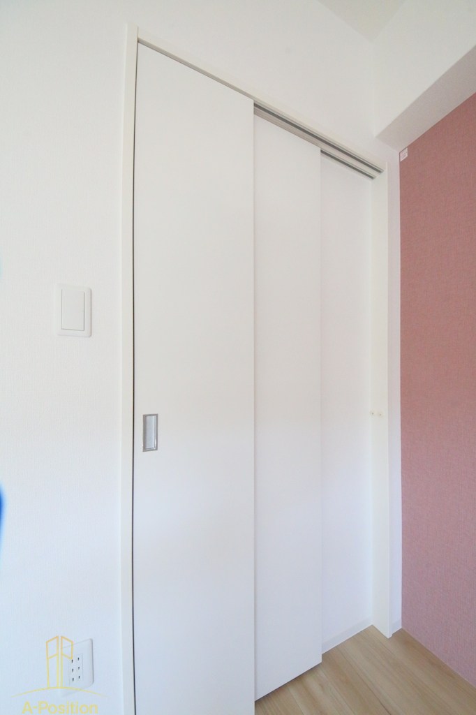 収納　セレニテ難波グランデノール