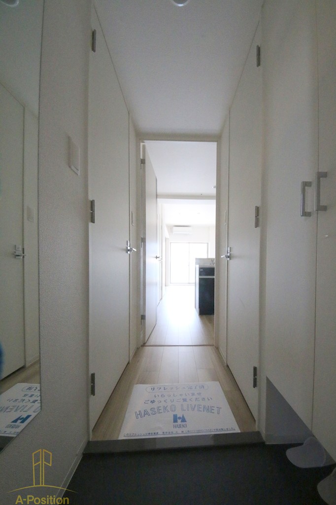 玄関　セレニテ難波グランデノール