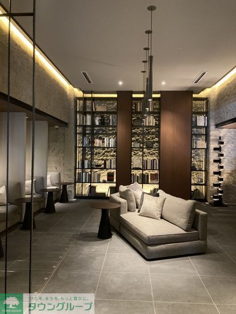 ロビー　エントランス