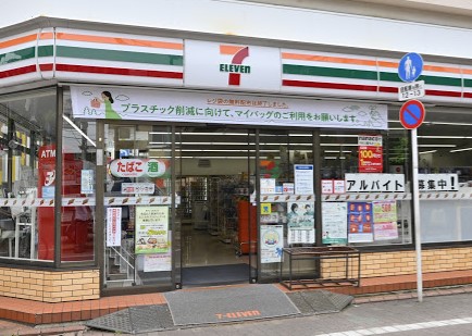 コンビニ　セブンイレブン 下丸子駅前店（コンビニ）まで210m