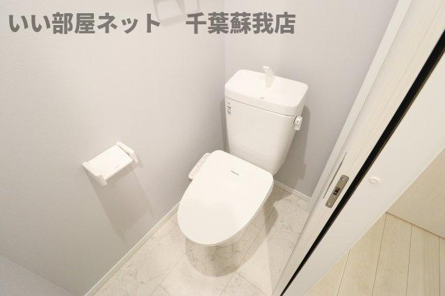トイレ　清潔感のあるトイレです