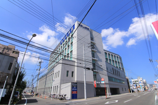 病院　南松山病院（病院）まで303m