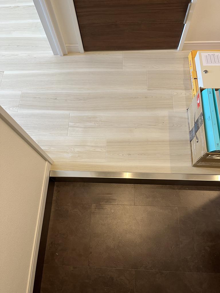 玄関　※同建物別部屋