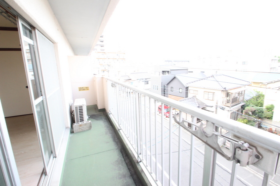 バルコニー　※別部屋の写真です