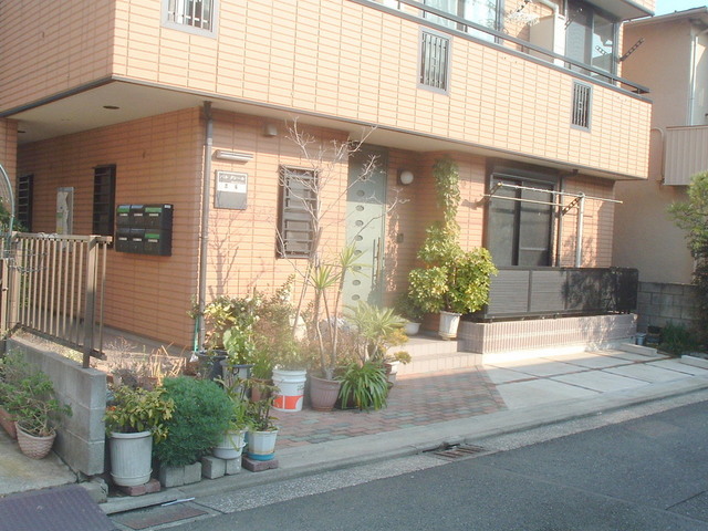 エントランス　物件エントランス部分