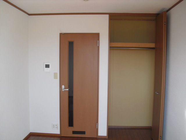 収納　クロゼット付の洋室６．５帖
