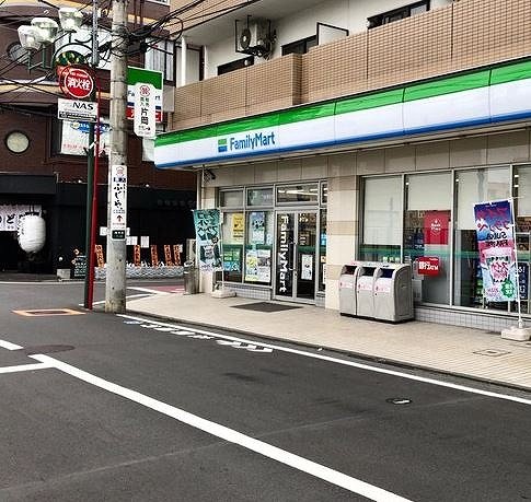 コンビニ　ファミリーマート 南林間店（コンビニ）まで67m