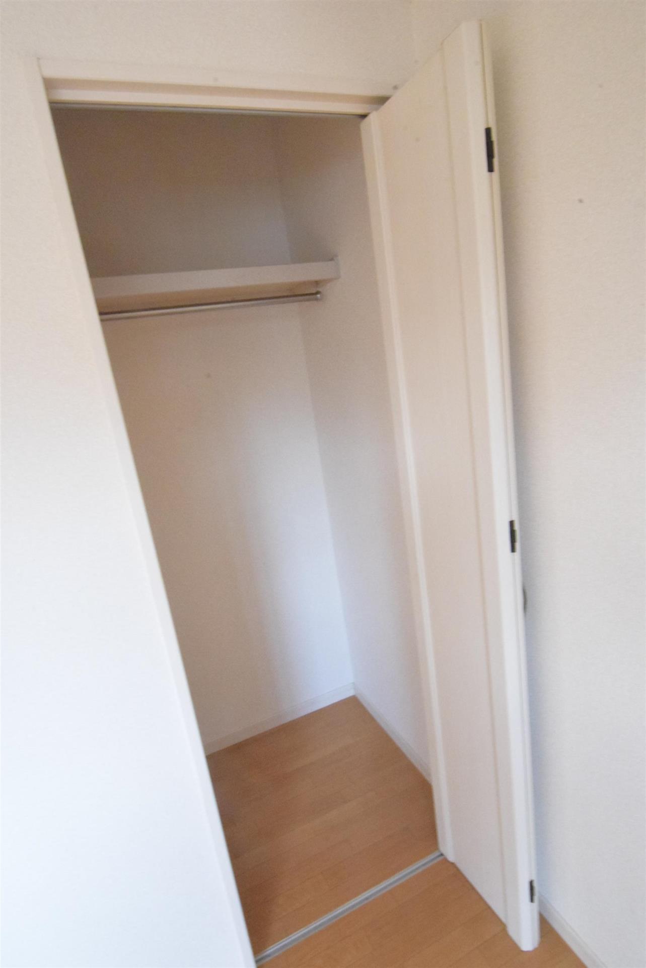 収納　写真は205号室のものです。