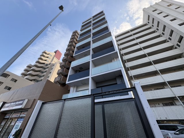 建物外観　THE BRICKS