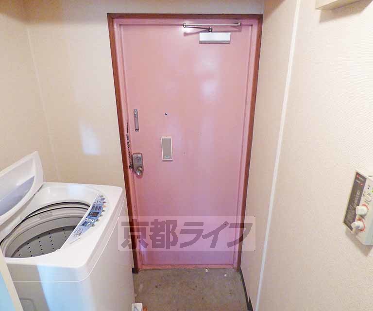 玄関　玄関です。