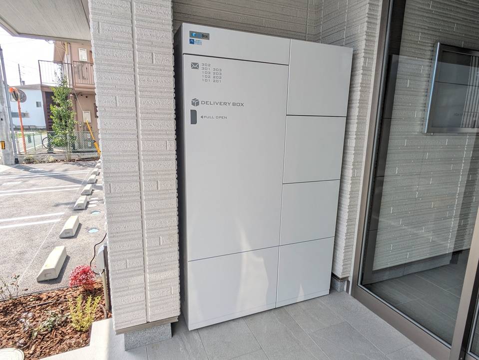 エントランス　メールBOX