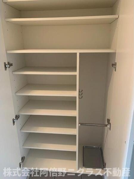 その他　内装は別部屋の参考写真です。