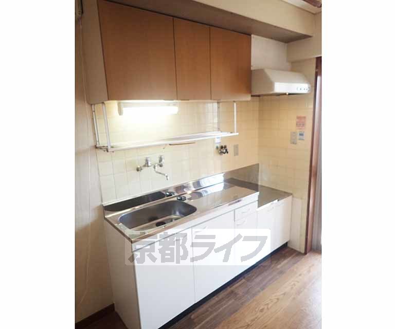 キッチン　大型キッチンです。