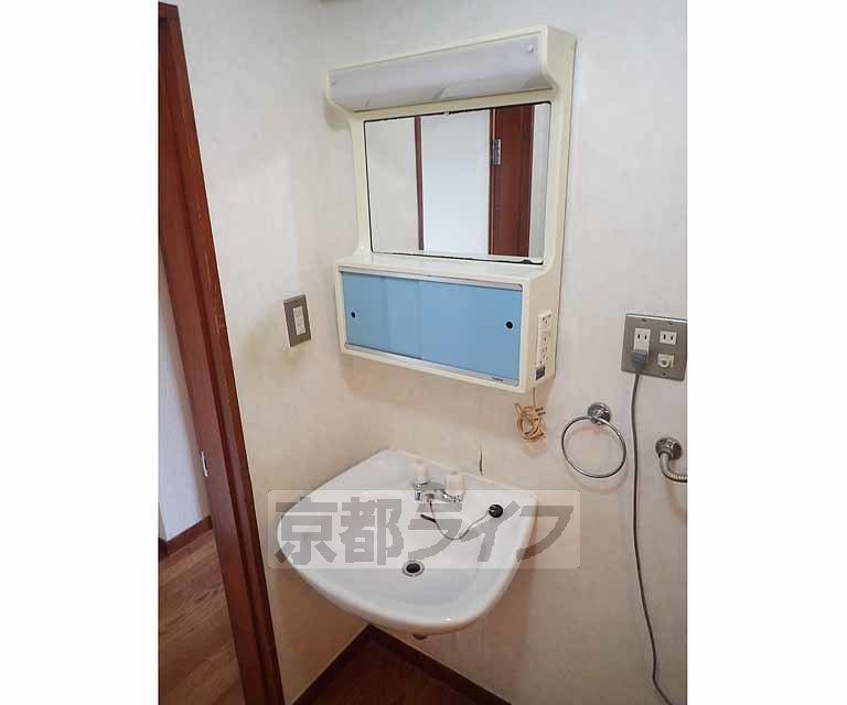 洗面設備　シャンプードレッサ－です。