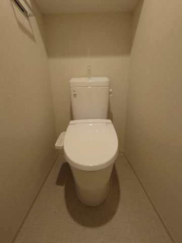 トイレ　別部屋の参考写真です。