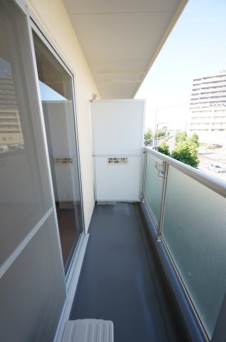 バルコニー　水曜日、営業時間外もご相談ください！