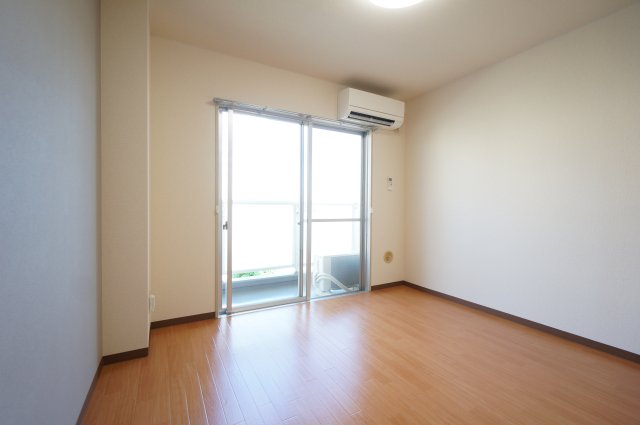 居室・リビング　当日の見学大歓迎！