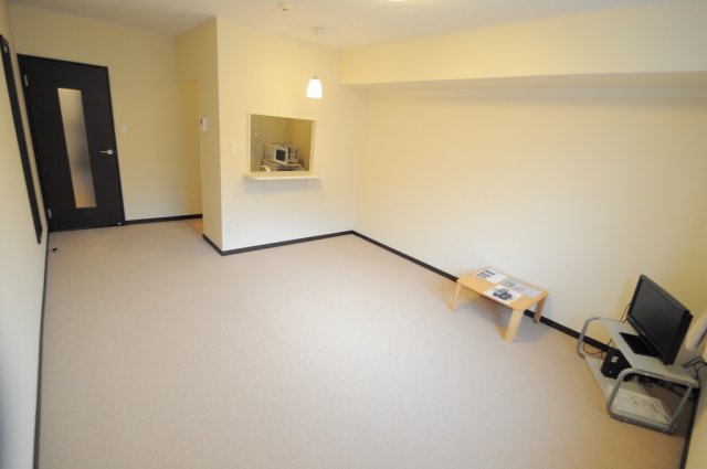 居室・リビング　同タイプ物件写真です。