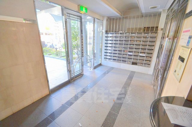 エントランス　エントランス