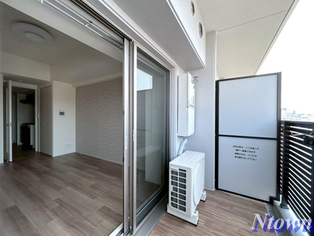 バルコニー　開放的で明るい空間を演出してくれるバルコニーです