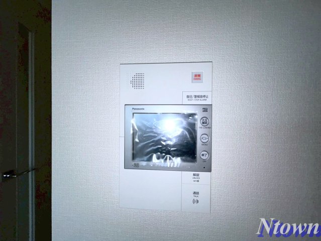 セキュリティ　モニター付きインターフォンです。