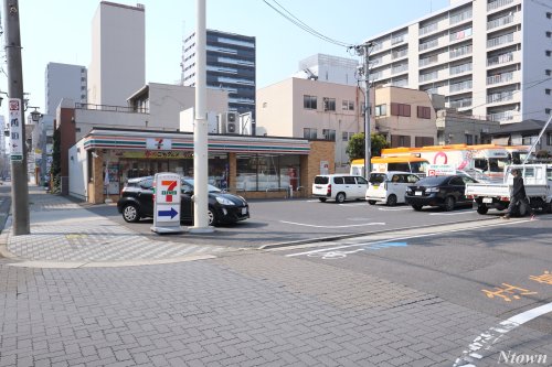 コンビニ　セブンイレブン 名古屋今池５丁目店（コンビニ）まで9m