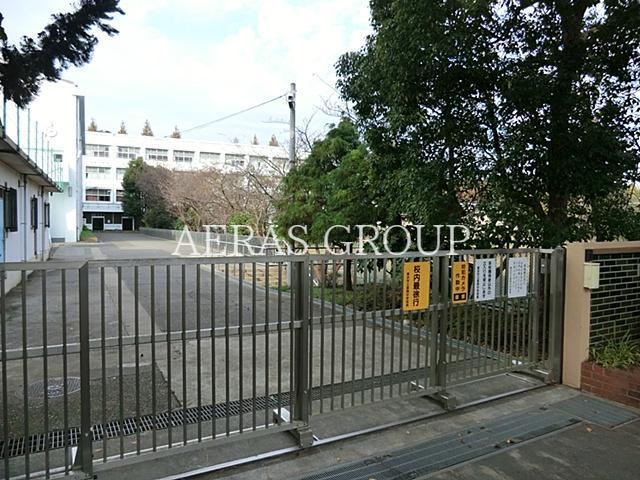 中学校　横浜市立都岡中学校（中学校）まで882m