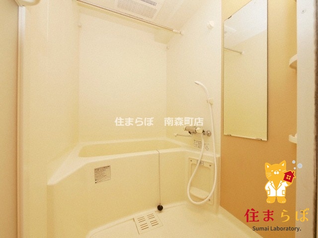 バス・シャワールーム　「見た目じゃなく、心に“しっくりくる”を大切に。」