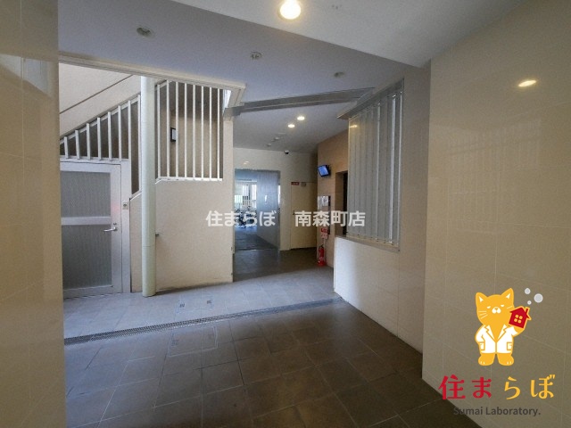 ロビー　「暮らしの設計図は、ここから始まります。」