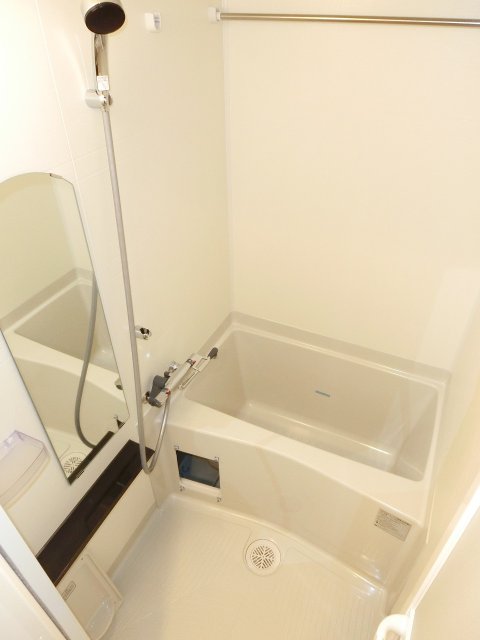 バス・シャワールーム　同物件別号室の写真です。