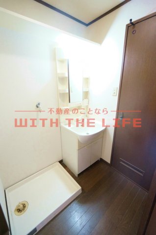 洗面設備　使いやすい洗面所です