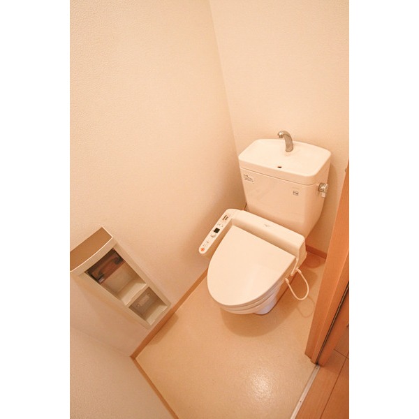 トイレ　２階のお部屋です