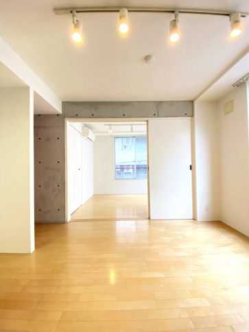 居室・リビング　※別部屋参考写真