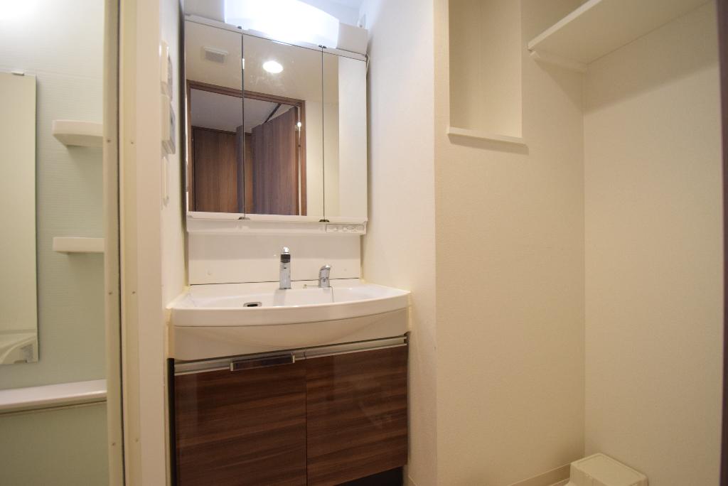 洗面設備　洗髪洗面化粧台