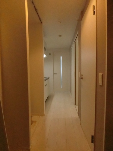 玄関　※別タイプの間取り、現況を優先致します。