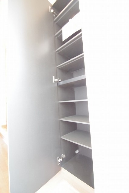 収納　シューズ収納