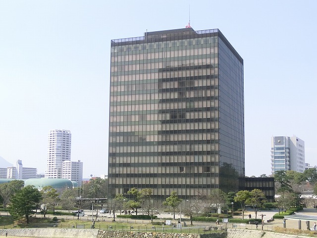 役所　北九州市役所（役所）まで862m